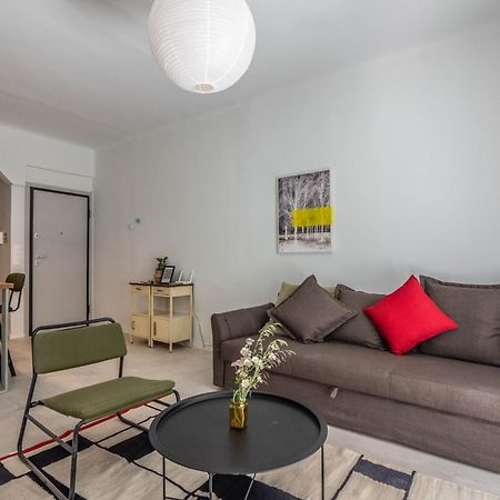 Aris Central Athena Bagian luar foto
